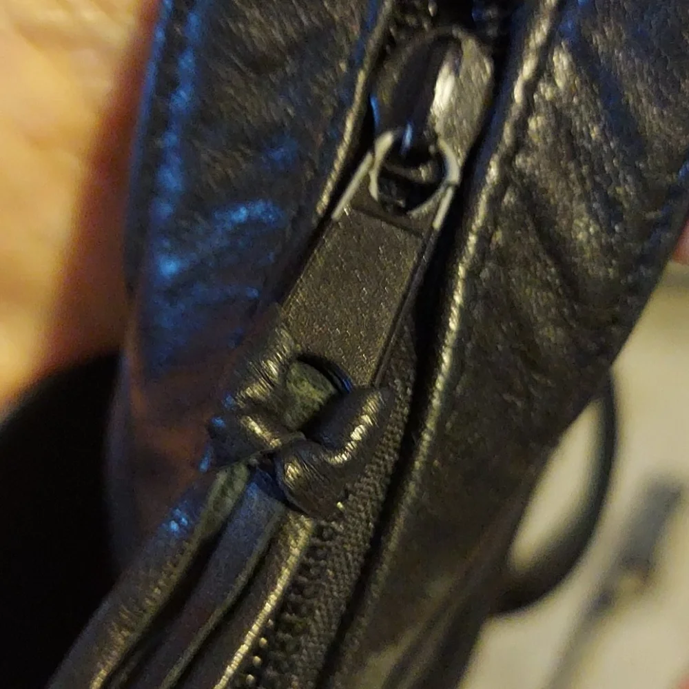 Eitenne Aigner Black Genuine Leather Handbag 👜 - Picture 9 of 9